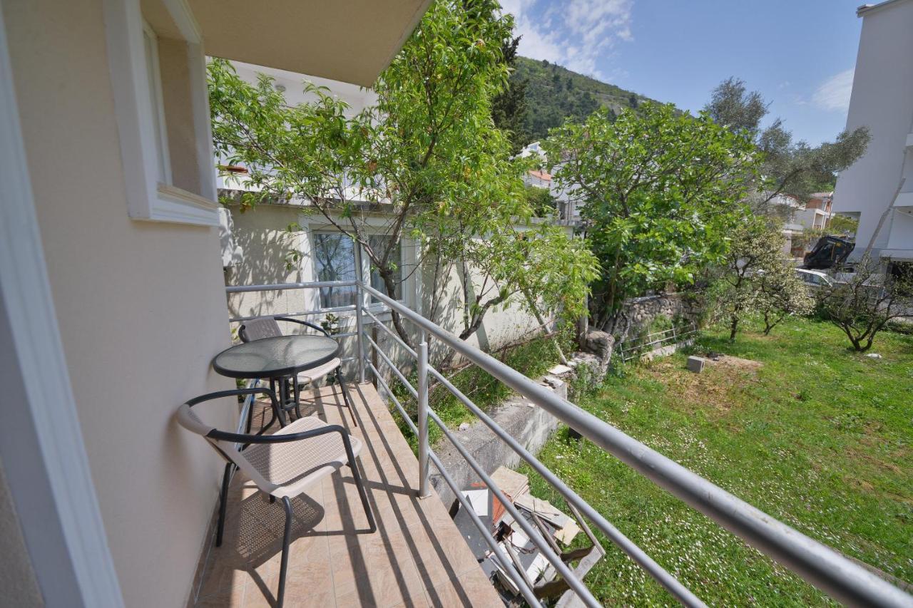 Disney Apartments Budva Extérieur photo